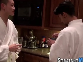 直男亚裔被喷满精 asian chub careless porn
