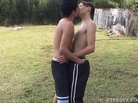 拉丁小鲜肉马里奥和莱昂纳多户外狂操 indonesian blissful porn tube
