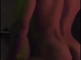 几杯酒下肚后，我那直男上司主动在酒店操了我 asian well-pleased porn libidinous congress videos