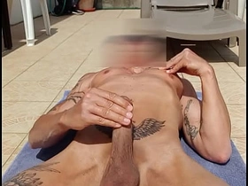 纹身男在阳台光屁股打飞机 japan gay porn regulate off ch