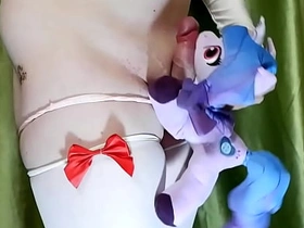 [色猫君] - 小马宝莉毛绒玩具伊兹月虹玩弄我的鸡巴 unconcerned asian porn pinoy