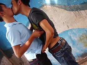 亚洲嫩男Benz和Oilver无套性交 korean blissful couples porn