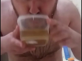 俄罗斯基佬求操 射完还要被尿淋 korean merry friend porn