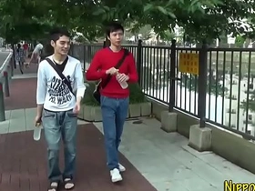 亚洲嫩鸡被射满脸精 taiwan uba pupil gay porn