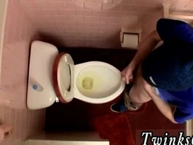 肌肉亚洲少年男同做爱 马桶内射精 korean gay triptych porn